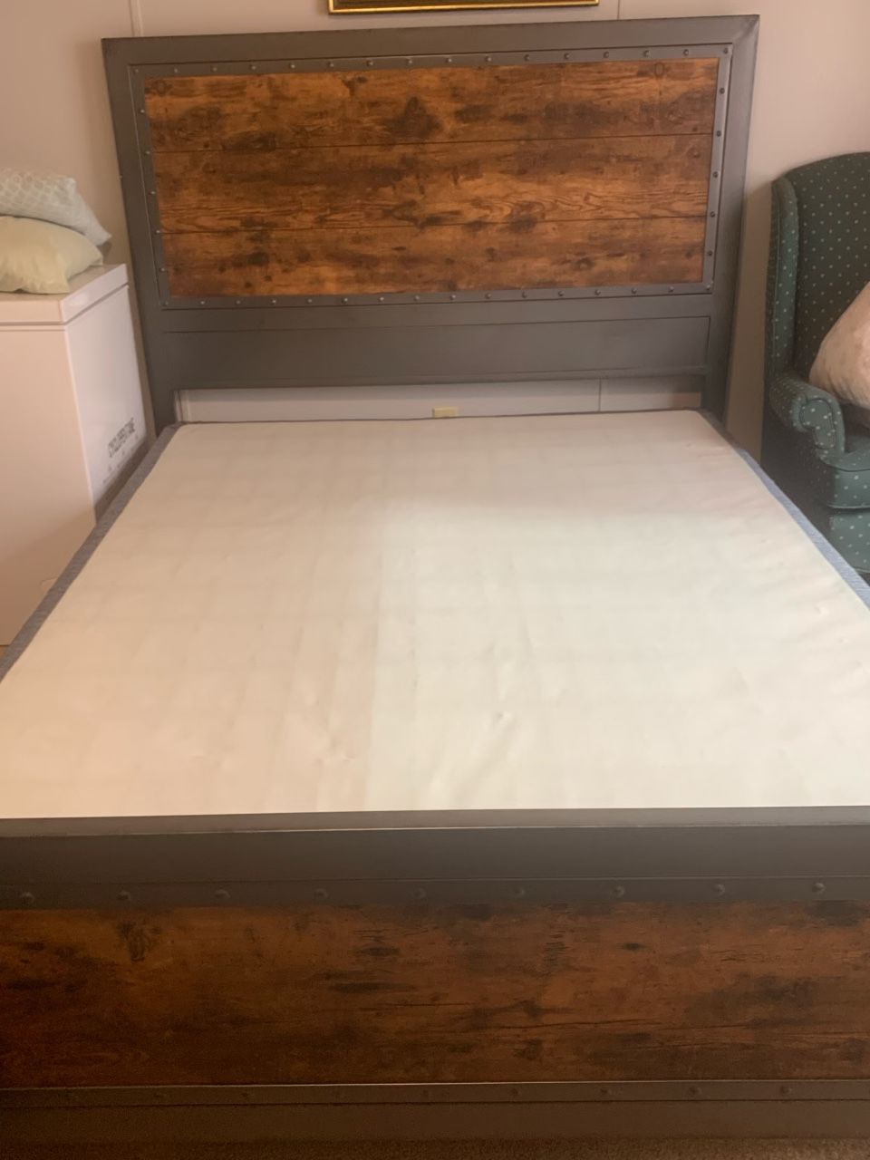 Queen Bed frame & Box Spring 