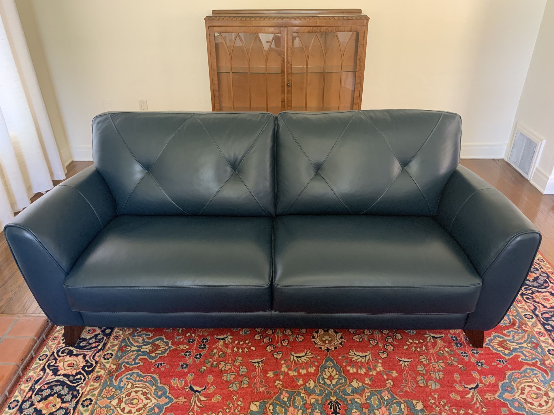 82” Tufted Back Leather Sofa