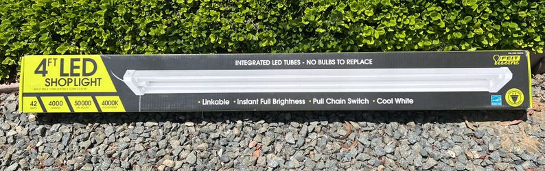 FEIT Electric 4-ft LED Shop Lights. 4000 Lumens /42 Watts/ Cool White Full Brightness