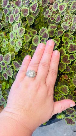 Double halo diamond ring size 9 one full carat!