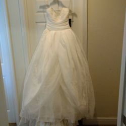 Vera Wang wedding dress