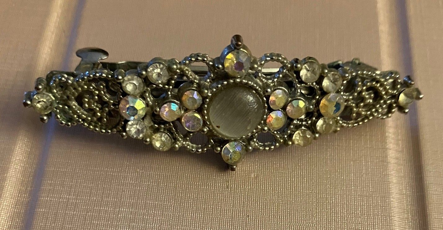 Vintage Silver Tone Metal Hair Barrette Gray Cats Eye in Center with AB Rhinestones 

