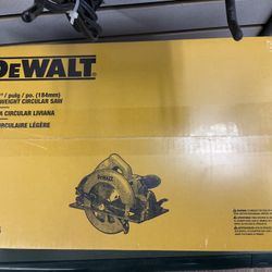 DEWALT LIGHTWEIGHT BRAND NEW 