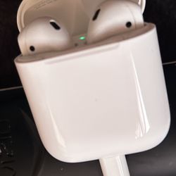 APPLE AIR PODS