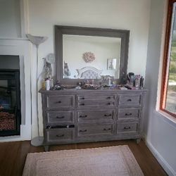 Beautiful Dresser with Mirror 