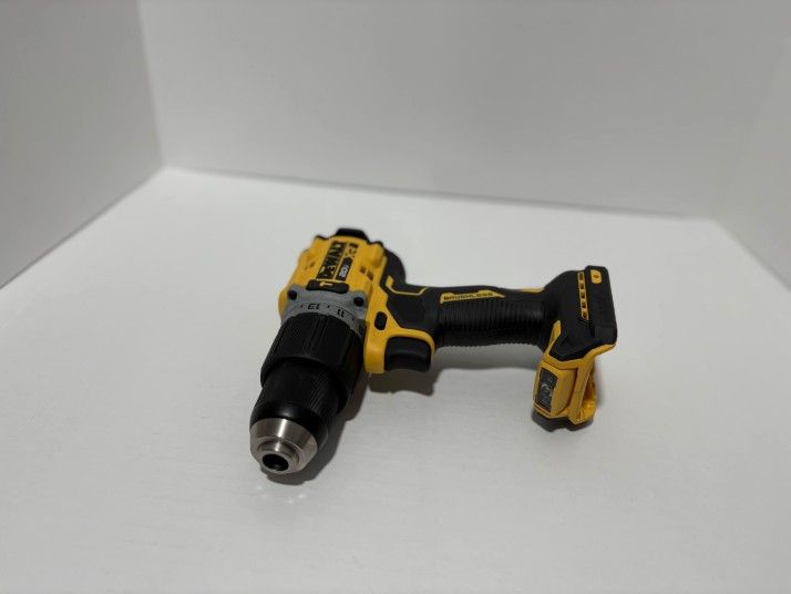 DeWALT DCD806B 20V XR 1/2" Brushless Hammer Drill/Driver (TOOL ONLY) - NEW