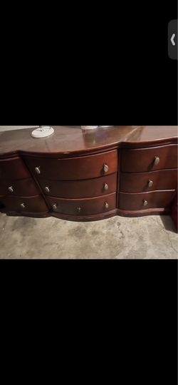 dresser