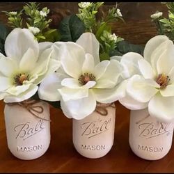 Chalk painted distressed mason jars wedding gift - WHITE MAGNOLIAS trio
