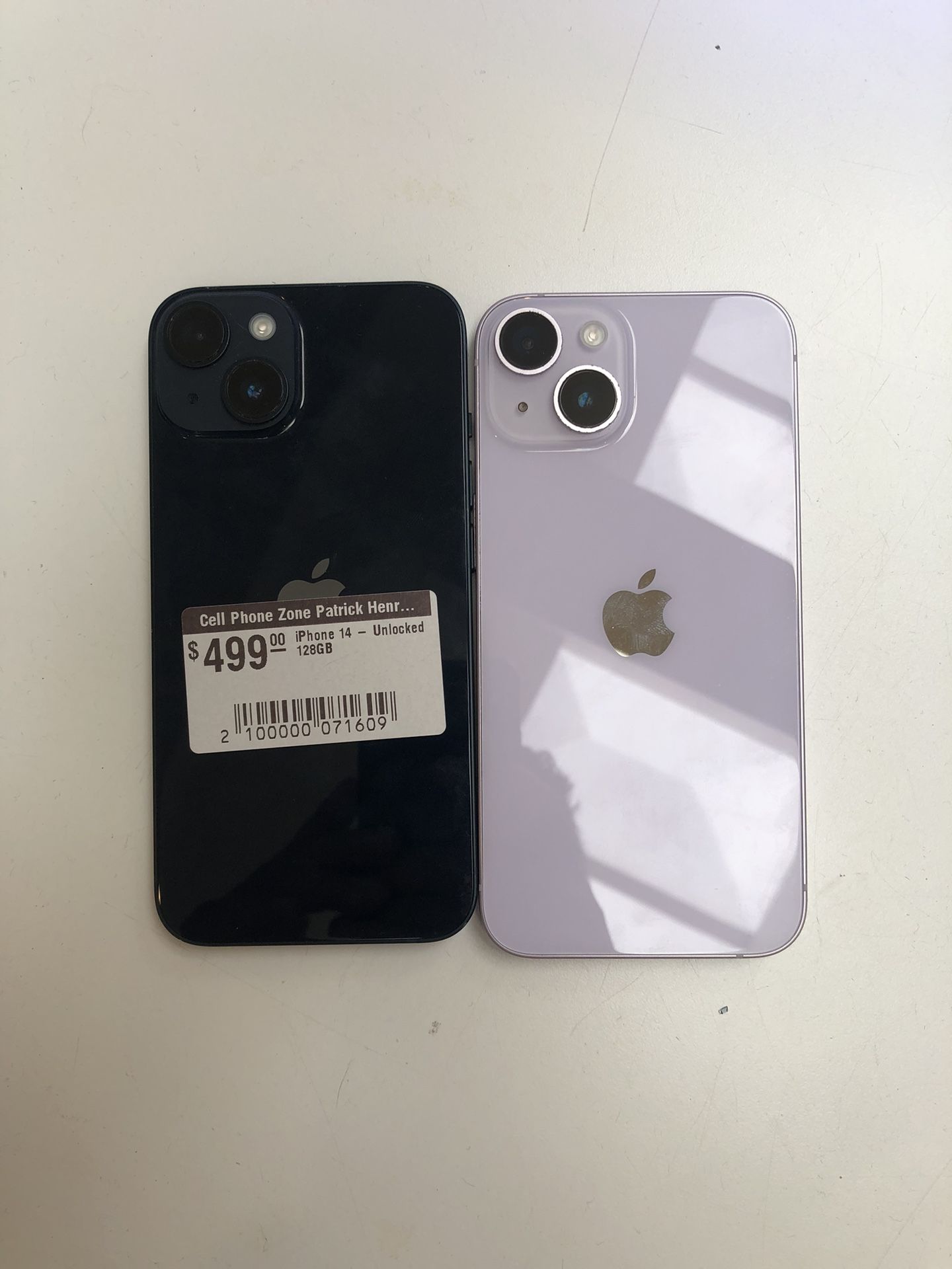 iPhone 14 - 128 GB Unlocked 