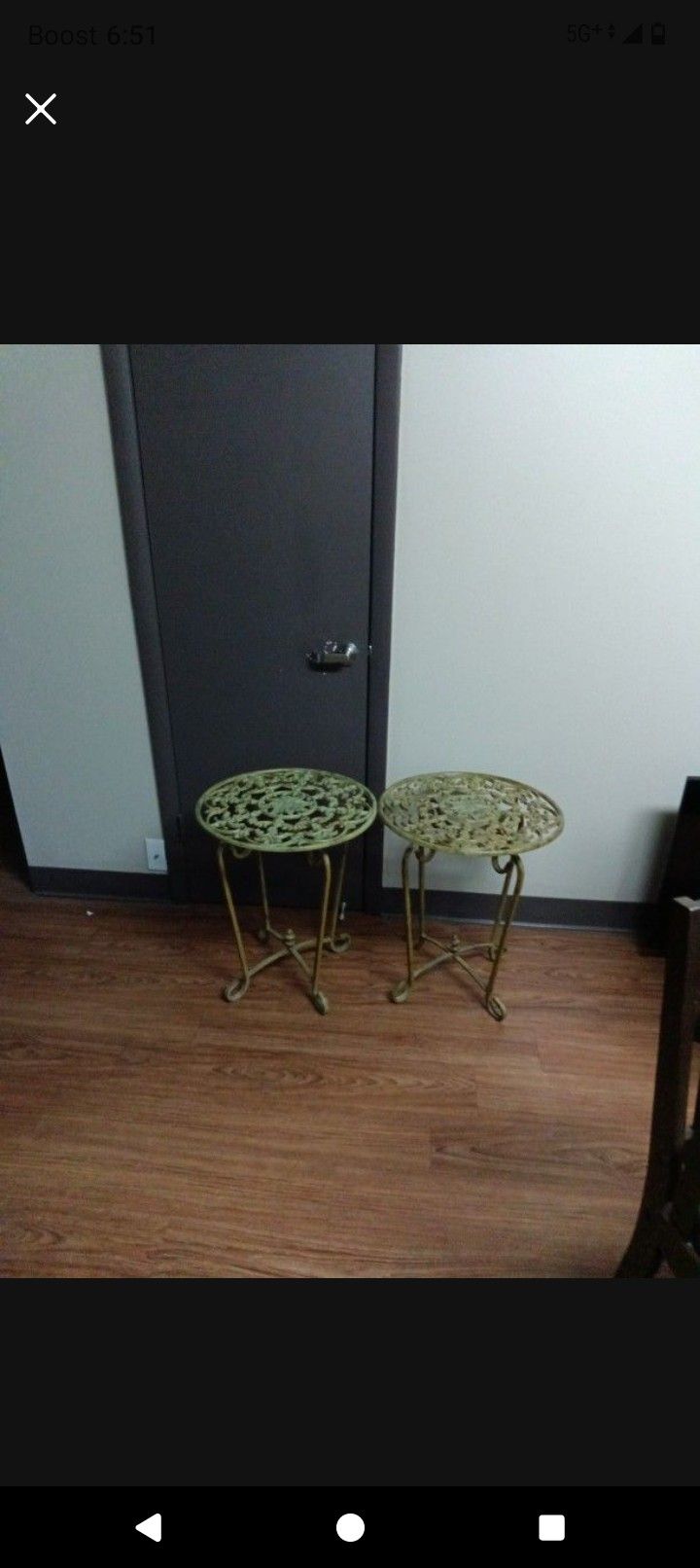 2 Soild Oak leaf Tables
