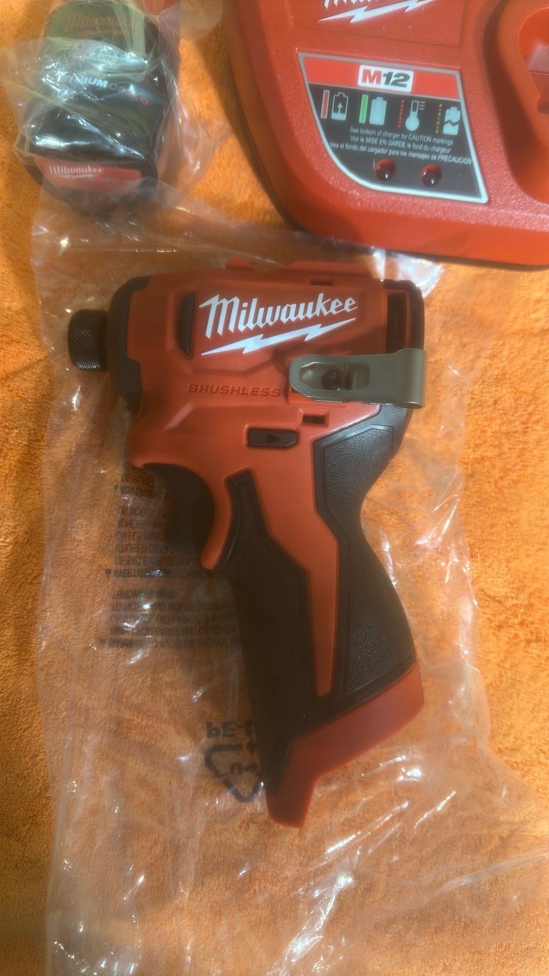 Impact Driver M12 Milwaukee 