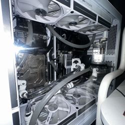 Gaming Pc & Comes With Monitor 