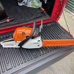 Stihl Chain Saw Like New Ms251c 