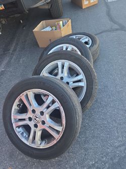 Set of 4 rims from honda accord