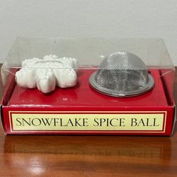 New Sealed In Box Williams Sonoma Snowflake Spice Ball Tea Infuser Christmas Gift