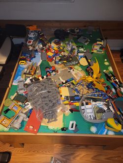 Kids Play Table (Toys Not Included)