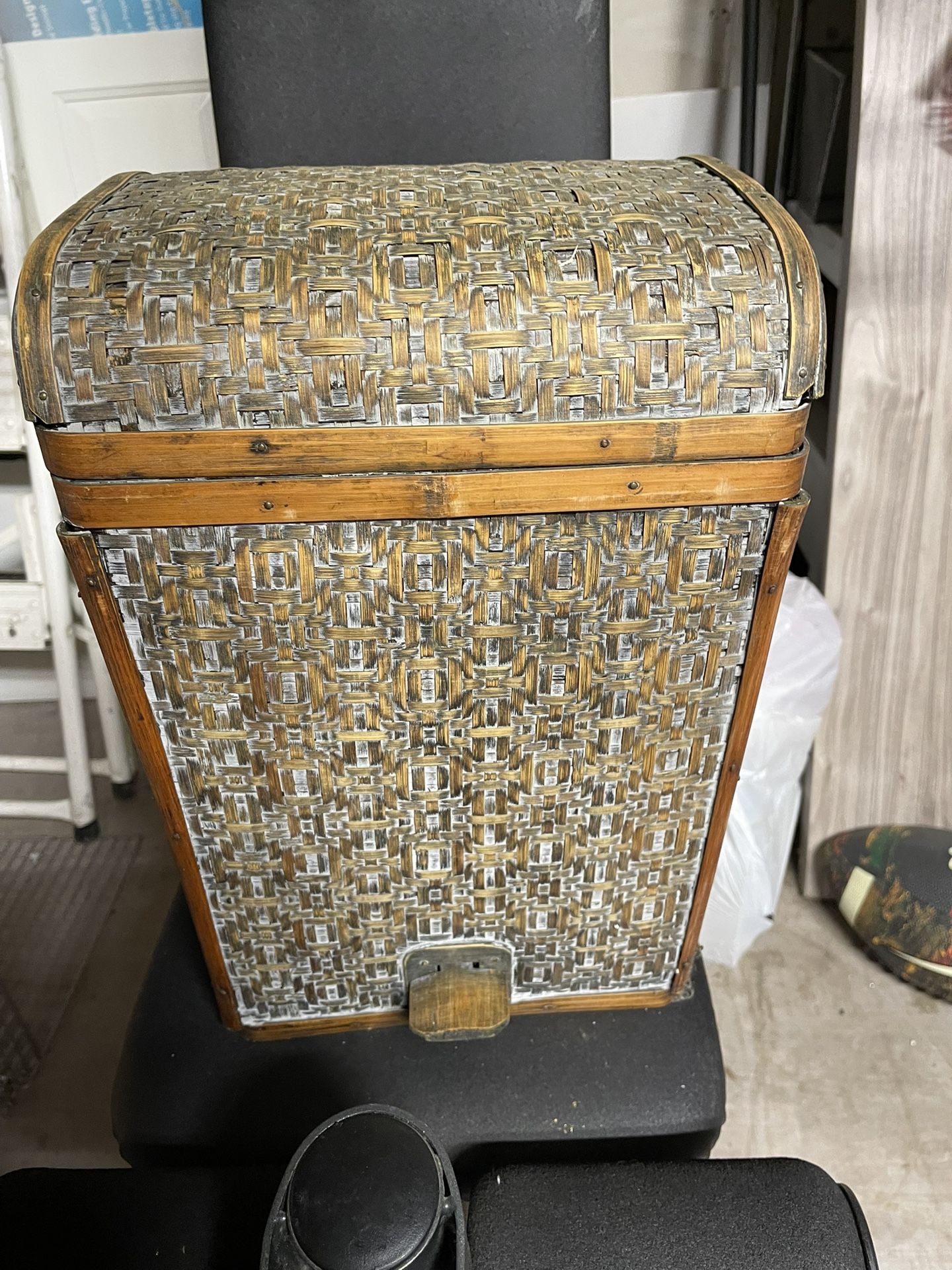 Wood weaved trash can with footstep opener -  9.5 inches wide ,   14.5 high 