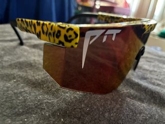 Authentic PIT VIPERS carnivore 2000s Z87