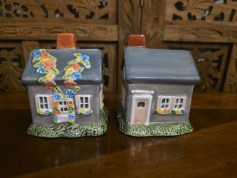 Vintage Sakura Salt & Pepper Shaker