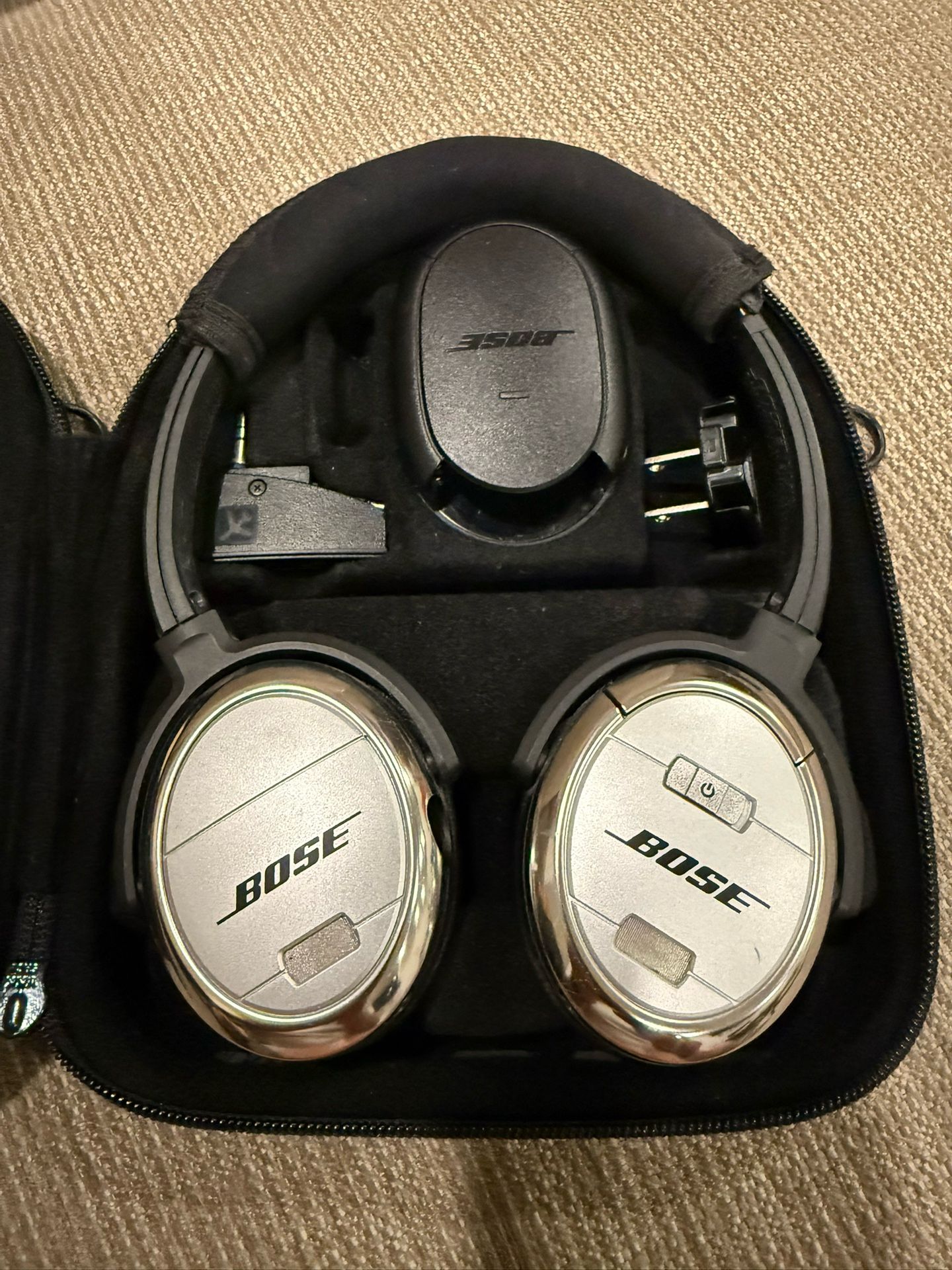 Bose QuietComfort 3 Acoustic Noise Cancelling Headphones