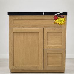 🔥 CLEARANCE SALE — 30" OAK VANITY BASE! 🔥