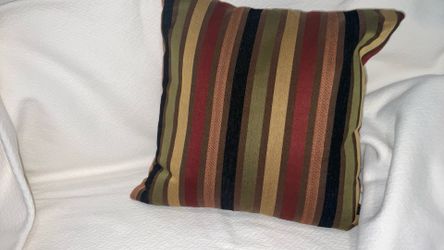 Decorative PILLOW (1)