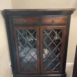 Seven Seas Curio Cabinet