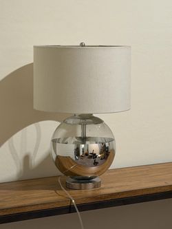 Gorgeous midcentury modern table lamp