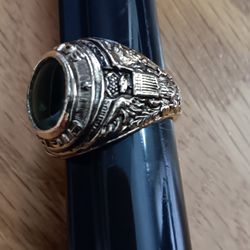 Vintage Jewelry.  Vintage High School Ring. 