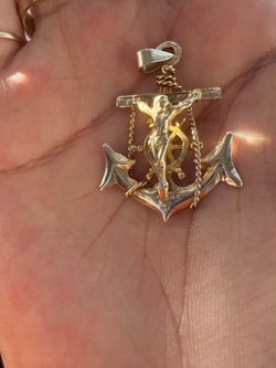 10K Jesus Christ Anchor Pendant