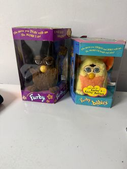 Electronic Furby and Furby Babies in Box