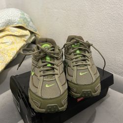 Supreme Nike Shox Size 9.5 