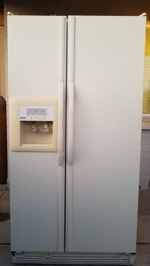 Kenmore side by side fridge refrigerator