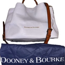 Dooney & Bourke Large Barlow Tote Bag New