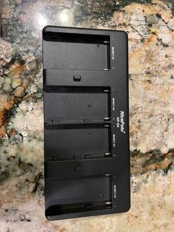 Nicefoto NP-04 NP-F Battery to V-Mount Battery Converter Adapter Plate 4-Slot