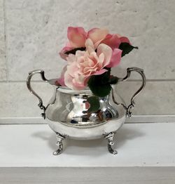 Beautiful silver sugar dish/ bud vase... so cute! Check out my other offers too
