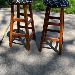 Bar Height Stools With Swivel Seats 2 Available 