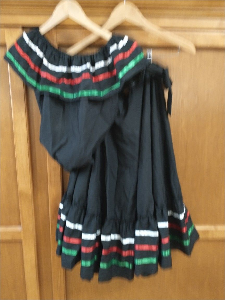 Folklórico Skirt Set 