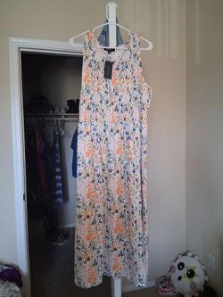 Long Flowered Dress For Spring. +Size Dress 