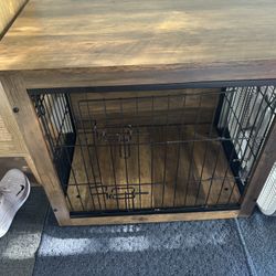 LIKE NEW! Dog crate side table/furniture