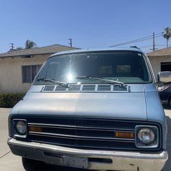 78 Dodge B200 360 V8 
