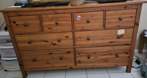 Dresser
