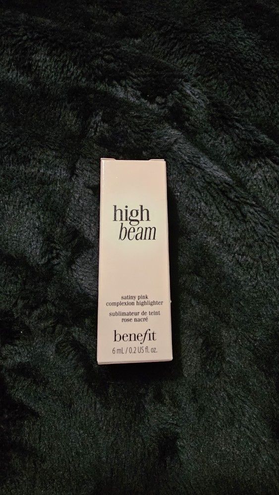 BENEFIT HIGH BEAM HIGHLIGHTER