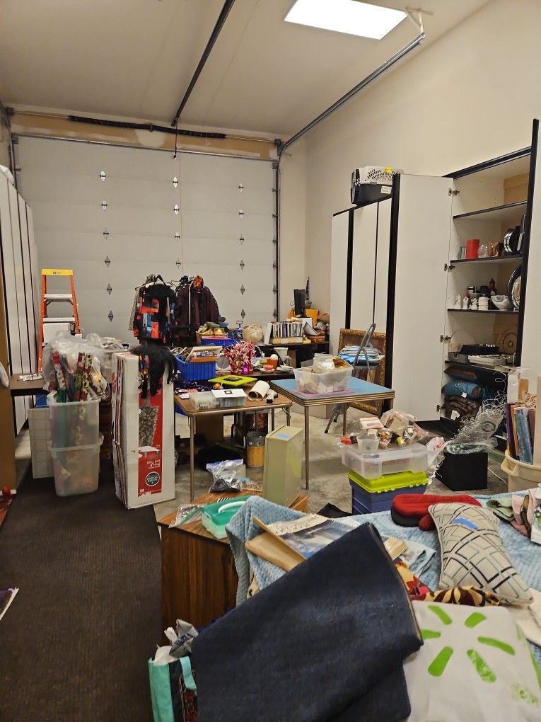 HUGE garage Sale @ 16157 Issaquah-Hobart Rd. Friday &Saturday 8 To 5and Sunday 9 To 3