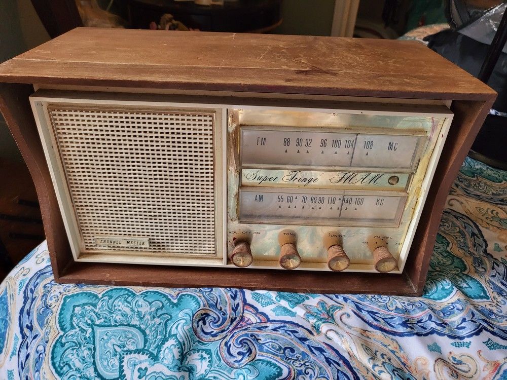 Antique Radio In Good Working Condition