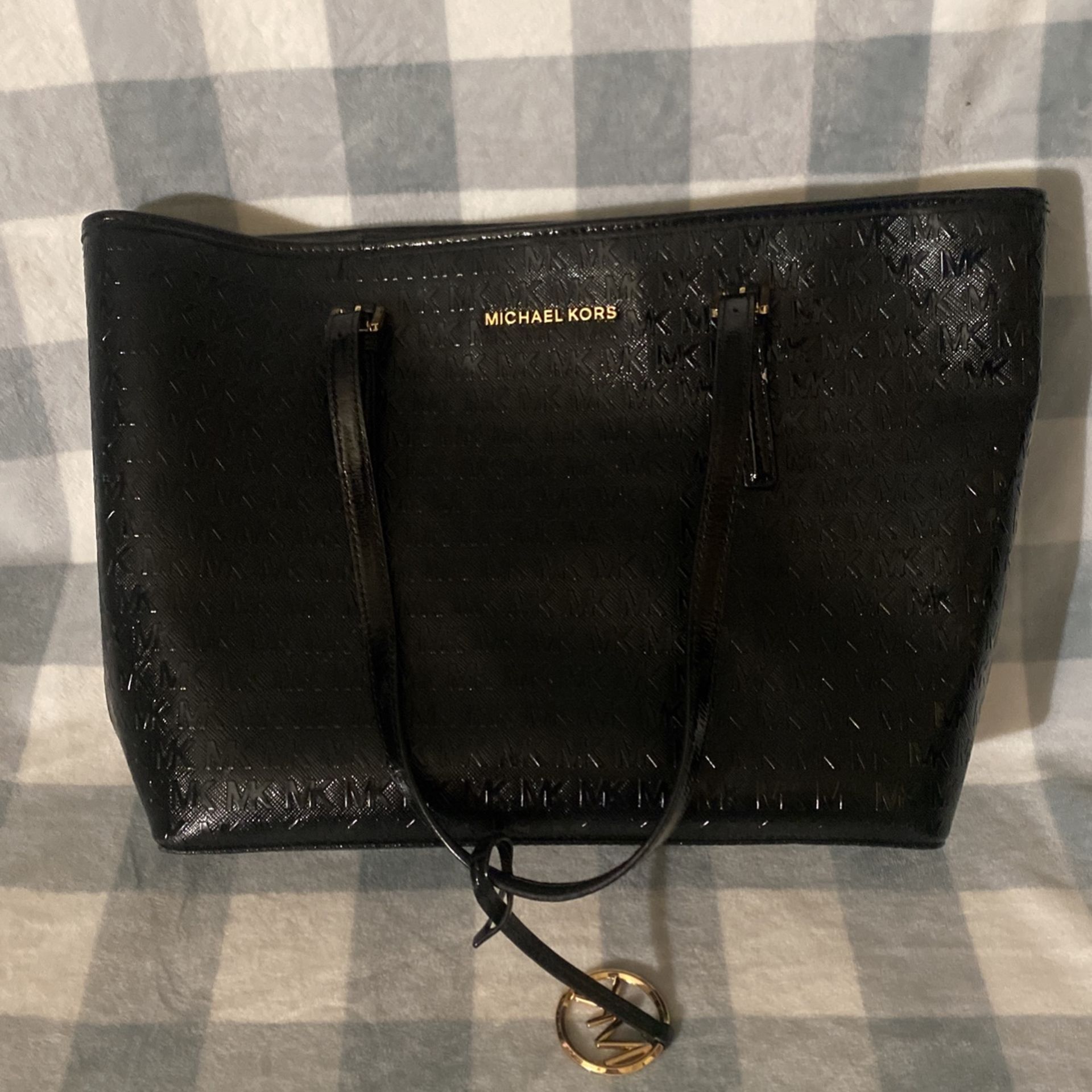 Michael Kors Jet SetPatent Leather Bag