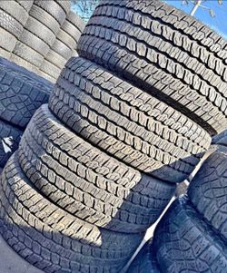 🎃 305 55 22 Goodyear tires Con 80% de Vida Las 4
