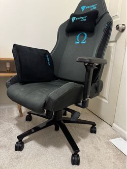 Secretlab OMEGA 2020 Gaming Chair