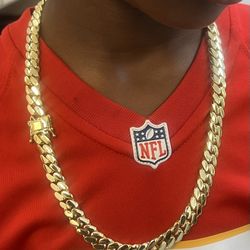 Handmade polished gold miami Cuban Links necklace ✨✨✨