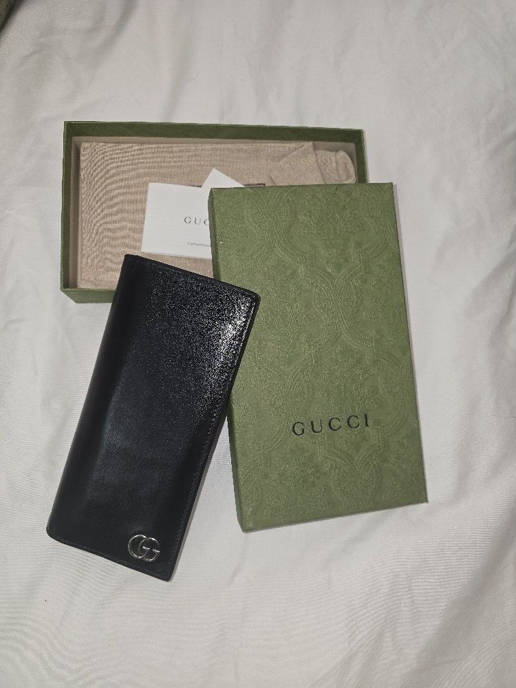 Gucci Wallet Authentic